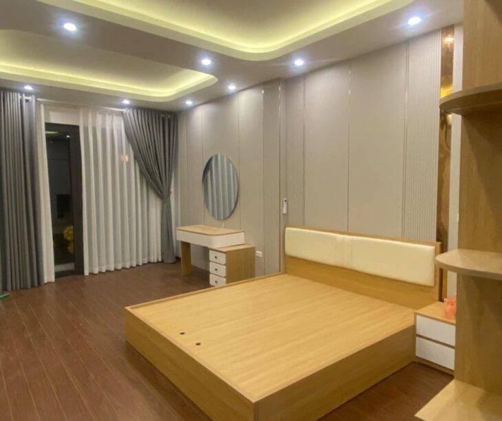 BÁN NHÀ 5 TẦNG, SÁT HỌC VIỆN NÔNG NGHIỆP, Ô TÔ VÀO NHÀ, GIÁ 6,98 TỶ!