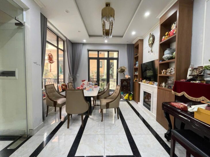 Với 24 tỷ có ngay cực phẩm nhà vườn Thanh Nhàn ô tô vào nhà, thang máy.