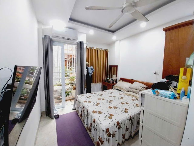 Hiếm!! Bán nhà cực phẩm Hoàng Hoa Thám , Ba ĐÌnh, quy hoạch sát phố , giá chỉ 7.9 tỷ