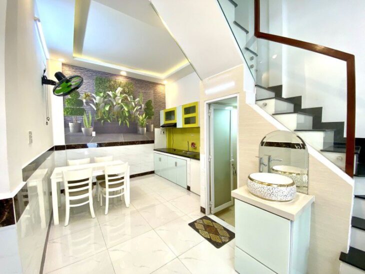 NHÀ 2 TẦNG – HẺM XE TẢI QUAY ĐẦU – NGAY CHỢ HẠT ĐIỀU – GẦN BỆNH VIỆN QUẬN 12 – XE HƠI NGỦ TRONG