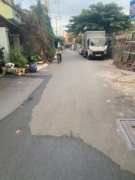 Bán nhà mặt phố Linh Xuân, Thủ Đức, 196m², 9 tỷ, sổ đỏ
