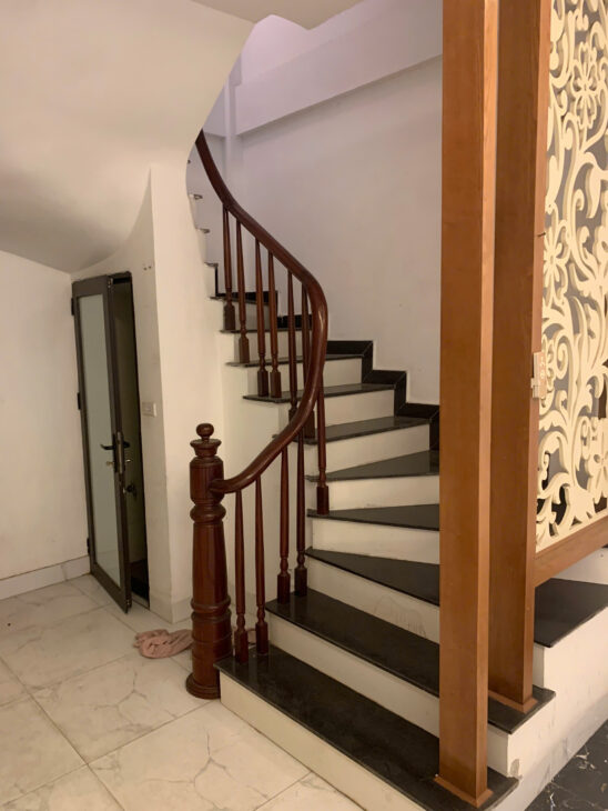 CHÍNH CHỦ BÁN NHÀ NGÕ 79, PHỐ 8/3,LÔ GÓC, KD 32M2, 5 TẦNG, MT4M GIÁ 6.2 TỶ