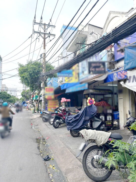 Nhà mặt tiền chính Âu Dương Lân cửa sau HXH P2Q8