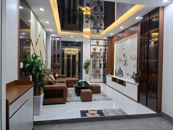 Nhà Thể Giao mới tinh,hiện đại,thang máy,2 nhà ra phố, 17.7 tỷ