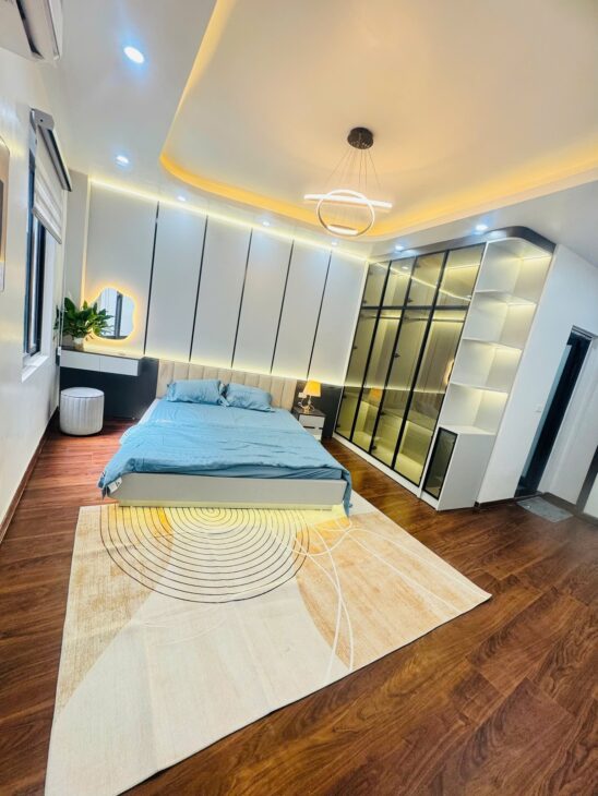 BÁN NHÀ HOÀNG HOA THÁM???? 40M2 x 5T???? 6.8 TỶ???? 2 THOÁNG???? GẦN PHỐ???? Ô TÔ DỪNG ĐỖ NGÀY ĐÊM