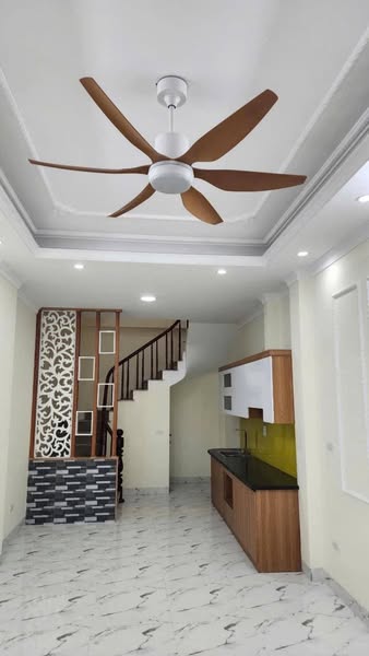 Bán nhà LÔ GÓC Lai Xá, Kim Chung, Hoài Đức. Ngõ thông tứ tung, ô tô, kinh doanh. 38m2, 4 tầng, chỉ