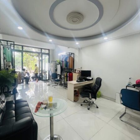 Nhà đẹp lung linh Bùi Minh Trực, 4×28, 4 tầng mới chỉ 9 tỷ 8 Nhà đẹp lung linh Bùi Minh Trực, 4×28, 4 tầng mới chỉ 9 tỷ 8