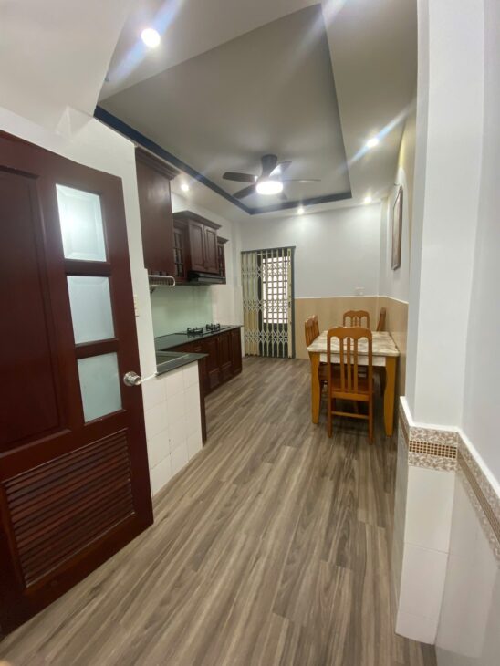NHÀ SƯ VẠN HẠNH – SÁT VẠN HẠNH MALL – 4 TẦNG HIẾM CÓ – HẺM XE HƠ