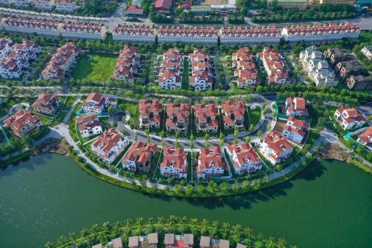 BÁN BIỆT THỰ- NHÀ VƯỜN VISTALAGO – SỐNG THƯỢNG LƯU ĐỘC QUYỀN GIỮA “TRÁI TIM” TÂY HÀ NỘI GIÁ 3X TỶ