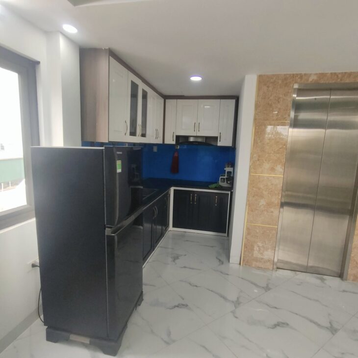 BÁN NHÀ KHƯƠNG HẠ, 7 TẦNG THANG MÁY, NGÕ NÔNG, GẦN Ô TÔ TRÁNH 12,3 TỶ