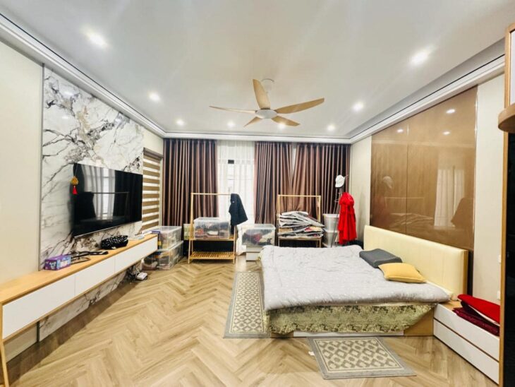 Hiếm!!!Bán nhà Kim Đồng 65m2.Mtx5m lô góc, gần phố, gần ô tô, ngõ thông các ngả