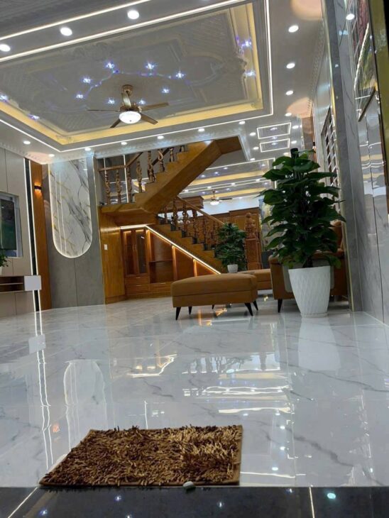 Bán nhà 3 tầng 7,9x20m giá 9,6 tỷ Đường 6m Huỳnh Thị Hai