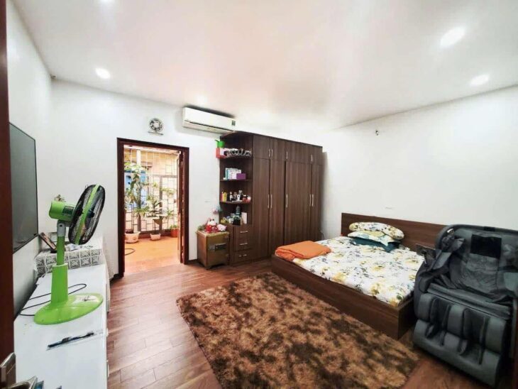 BÁN NHÀ LA THÀNH-HÀO NAM-ĐỐNG ĐA-50M-4T-7.5TY. LH: 0982769586