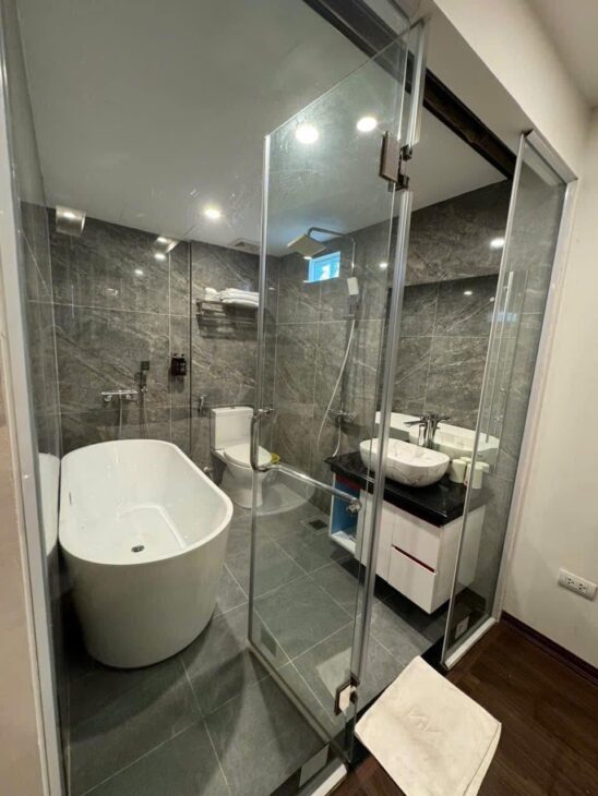 Bán NHANH KS 3* trung tâm quận Thanh Xuân, 102m2x8 tầng, thang máy, lô góc 69,9 tỷ