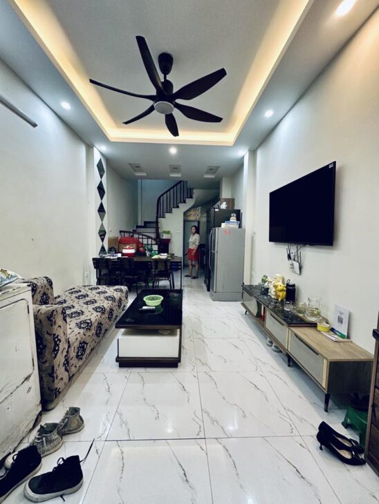 Bán nhà Thượng Thanh, Long Biên – 31m² x 5 tầng, giá 4.8 tỷ (full nội thất)