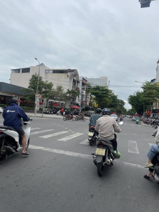 CƠ HỘI KINH DOANH VÀ ĐẦU TƯ – CĂN NHÀ 7 TẦNG MẶT TIỀN NGÔ VĂN SỞ