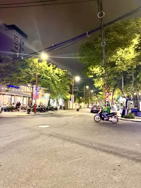 Nhà 2 tầng khu phố tây An Thượng – Giá chỉ 10 tỷ .