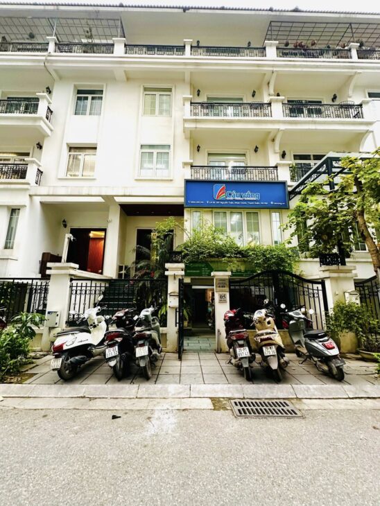 Cho thuê nhà Hàm Nghi, 140m2 x 4 tầng, có hầm làm văn phòng, nhà ở, trung tâm đào tạo