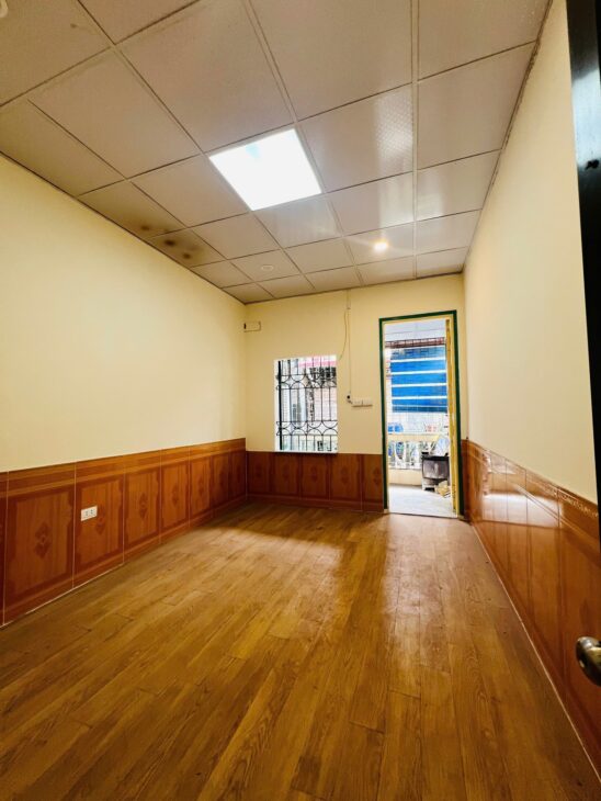 BÁN NHÀ NGUYỄN TUÂN-THANH XUÂN-4T-3 NGỦ-5.6TY. LH: 0982769586