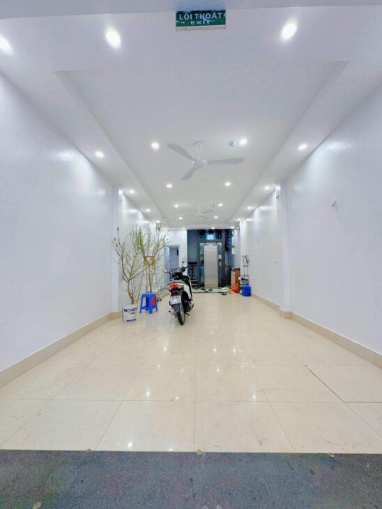 Bán nhà Mặt Ngõ Ôtô Đường Lạc Long Quân,Cầu Giấy 52m/ 6T Thang máy 23 Tỷ, KDoanh