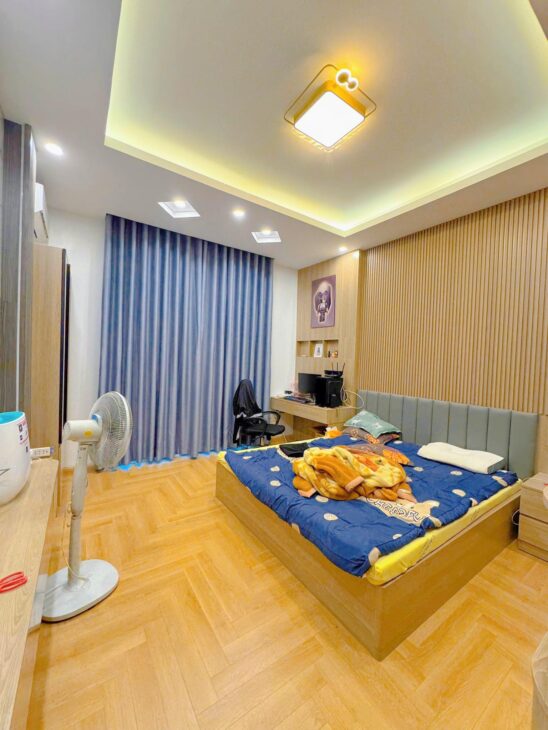 Bán nhà Mặt Ngõ Ôtô Đường Lạc Long Quân,Cầu Giấy 52m/ 6T Thang máy 23 Tỷ, KDoanh