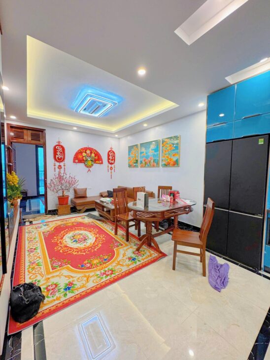 Bán nhà Mặt Ngõ Ôtô Đường Lạc Long Quân,Cầu Giấy 52m/ 6T Thang máy 23 Tỷ, KDoanh