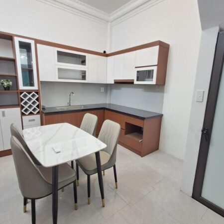 Mặt Ngõ Vip Đê La Thành 25m2 6T 3.6M2 GIÁ CHÀO 7 tỷ Ba Đình