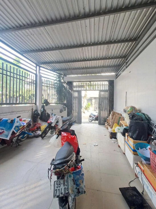 Nhà mặt tiền Kinh Doanh TL16 chỉ 1 căn bán 5.2x20m, 4 tầng gần Ngã Tư Ga, Quận 12