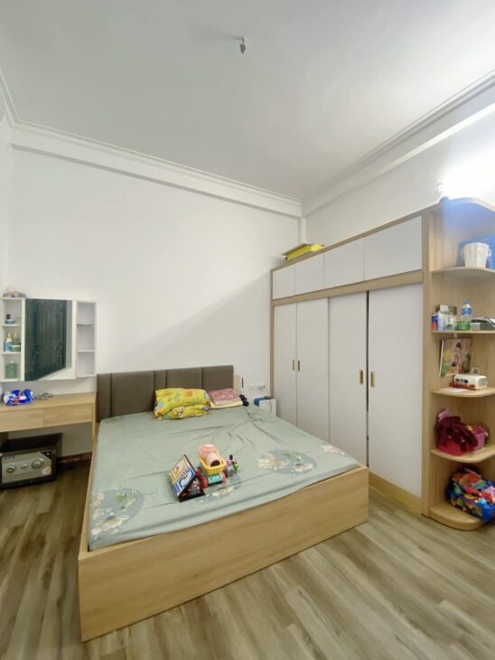 Nhà Kim Ngưu,HBT, nhà 4T chắc chắn, dân xây, mt rộng, ngõ thoáng,6.96 tỷ