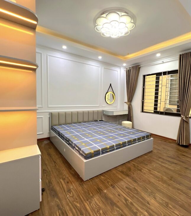 Nhà 6 tầng Hồ Tùng Mậu – Lô Góc – Dân Xây – Ngõ trước nhà 3,5m – Full nội thất