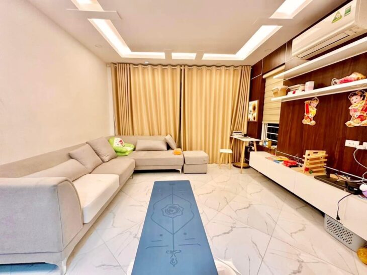 TÔI CẦN BÁN NHÀ NGÕ 79, PHỐ 8/3,LÔ GÓC, NGÕ THÔNG, 32.1M2, 5TẦNG, MT4.1M GIÁ 6.2 TỶ
