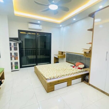 PHẢI THẬT NHANH! Chỉ 4 tỷ hơn sở hữu ngay ngôi nhà 38m x 5T ở ngã tư Nhổn, ngõ thông, ô tô, kinh