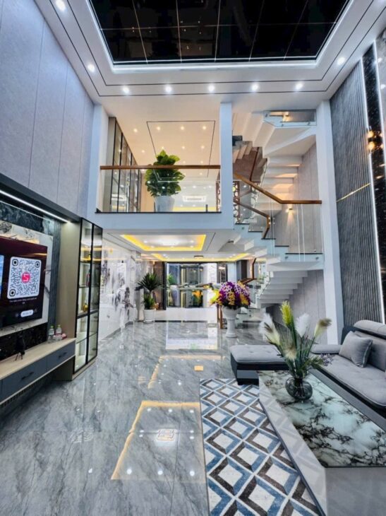 BÁN NHÀ GÒ VẤP- HẺM XE HƠI 5 TẦNG – NGANG KHỦNG 5M – 68M2 – GARA – CHỈ VIỆC XÁCH VALI VÀO Ở – 10.7