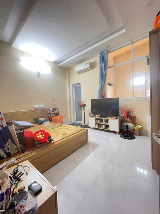 Bán nhà 4 tầng, 68m2, 4PN, HXH đẹp Hà Huy Giáp ngay Ngã Tư Ga, Quận 12