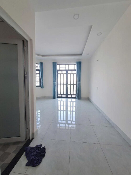 Nhà mặt tiền Kinh Doanh TL16 chỉ 1 căn bán 5.2x20m, 4 tầng gần Ngã Tư Ga, Quận 12