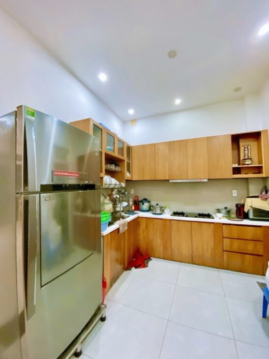 Bán nhà 70m2, 4PN, 4 tầng, Trường Thọ, Thủ Đức, 7.8 tỷ, sổ hồng