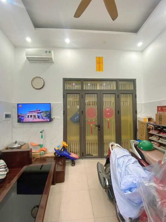 Nhà Kim Ngưu,HBT, nhà 4T chắc chắn, dân xây, mt rộng, ngõ thoáng,6.96 tỷ