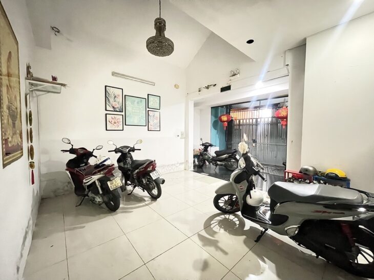 SIÊU RẺ – CHDV 168M² (10×15) – 2 TẦNG BTCT – DÒNG TIỀN 500TR/NĂM – HXT THÔNG – 2 CĂN RA MẶT TIỀN