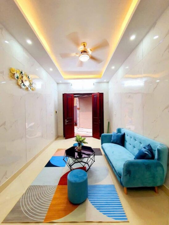 BÁN NHÀ 3 TẦNG – NGÕ Ô TÔ TRÁNH, CHỈ CÁCH Ô TÔ 50M – GỐC ĐỀ, HOÀNG MAI – 5.6 TỶ