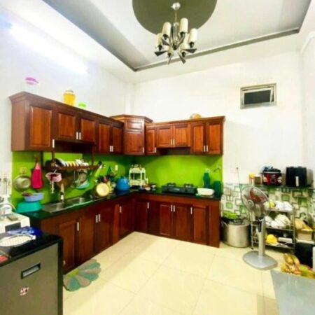 Bán nhà MẶT TIỀN Kinh Doanh chỉ hơn 4 đồng,Đông Hòa,GIÁ QUÁ RẺ