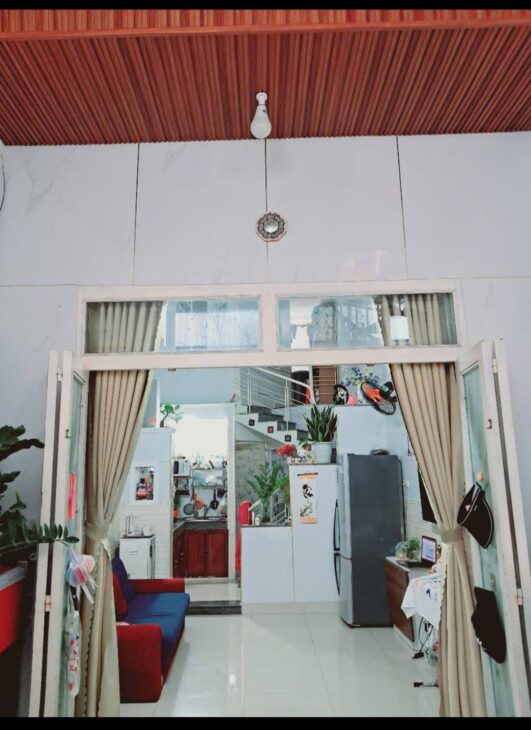 # Nhà gần khu Chợ Đống Đa , 40m2, gác đúc, cây xanh tự nhiên thân thiện 2.3x tỷ
