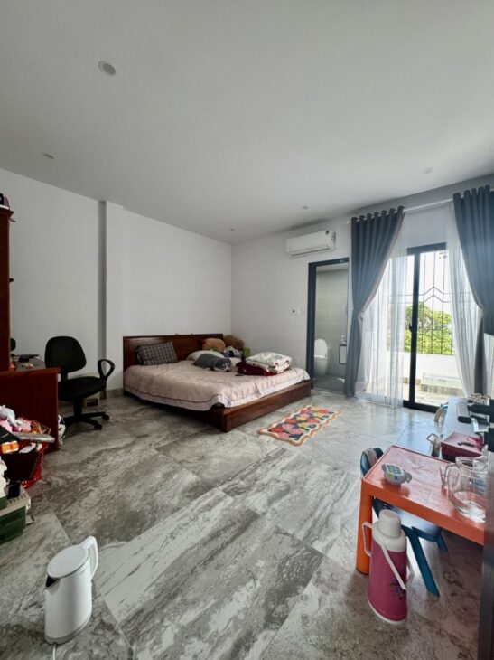 ♥ Mặt Tiền đường 7.5m Tôn Đản, 81m2, mê lửng mới xịn, móng 3 tầng, 3.xx tỵ
