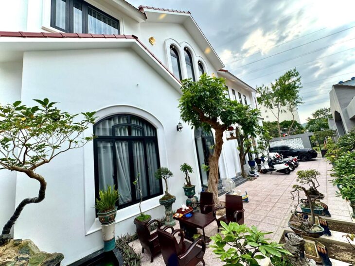Bán đất biệt thự sân vườn 2 mặt tiền, HXH, sẵn mặt bằng kinh doanh, linh trung thủ đức, giá chỉ 16