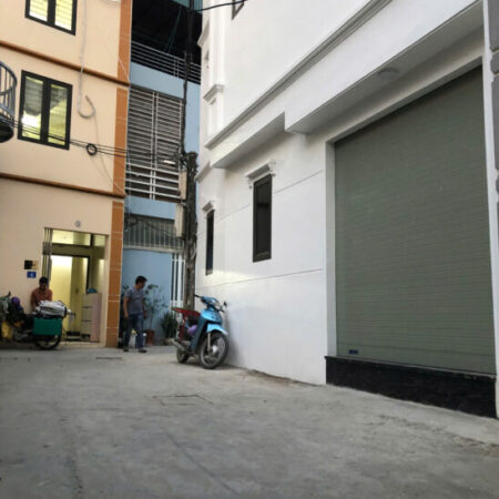 Bán Nhà lô góc 2 thoáng ,diện tích 38m2, 5 tầng , thị trấn Trạm Trôi , ô tô đỗ cửa