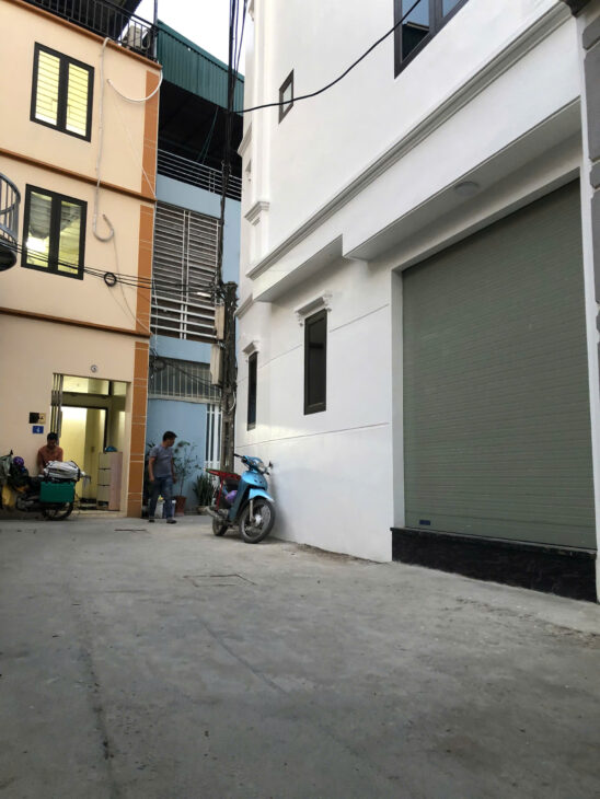 Bán Nhà lô góc 2 thoáng ,diện tích 38m2, 5 tầng , thị trấn Trạm Trôi , ô tô đỗ cửa