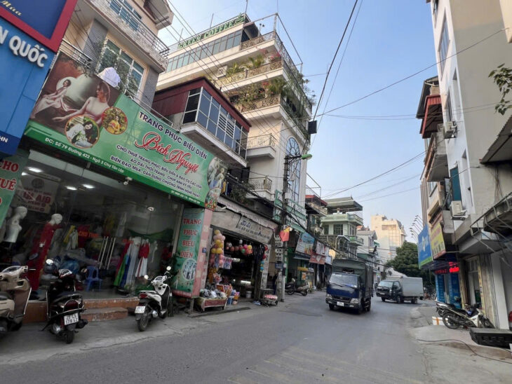 Bán Đất mặt đường 422,Tân Lập,diện tích 81m2,mặt tiền 4.5m,ô tô tránh ,kinh doanh