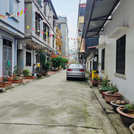 Bán nhà 65m2,7 tầng thang máy,Kim Chung ,phân lô ô tô vỉa hè