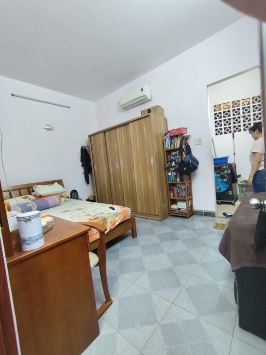 Bán Nhà Đường Âu Cơ, Quận Tân Phú – DT 65m², 3PN, hẻm xe hơi, 5.8 tỷ