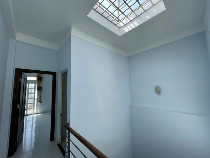 GẤP BÁN! Chỉ 5.6 tỷ TL! 54M², 4Tầng/4PN, HẺM XE HƠI, Thống Nhất Gò Vấp!