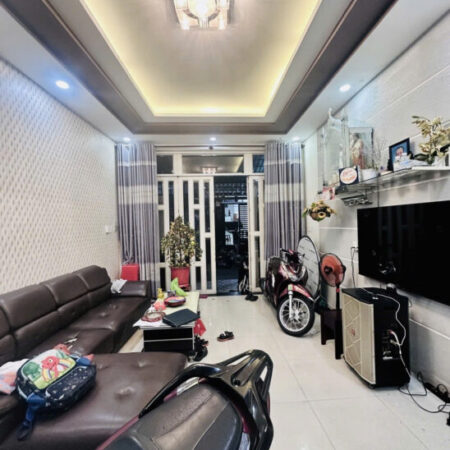 GẤP BÁN! Chỉ 5.75 TỶ TL! 92M², 2Tầng/4PN, HẺM XE HƠI, Thống Nhất Gò Vấp!